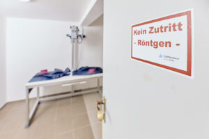 Röntgenzimmer einer Tierarztpraxis